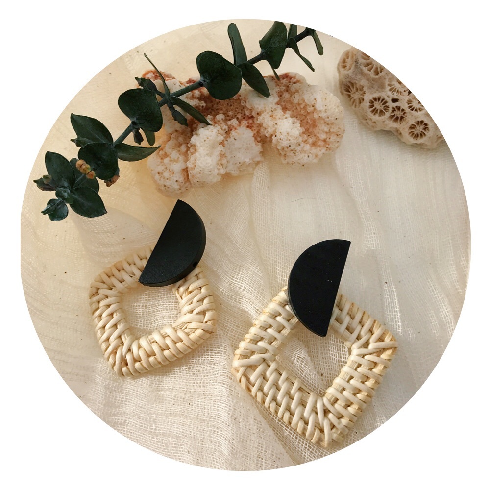 Earrings, handcrafted, straw, wood, accessories - Picture 1 of 1